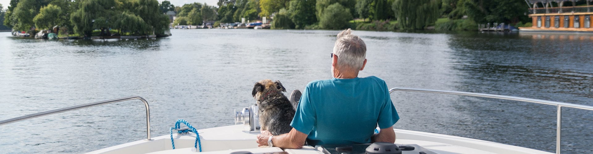 Boating holidays with dogs